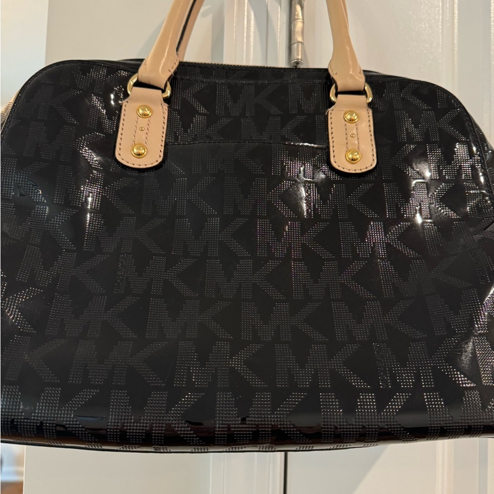 Michael Kors logo patten leather bag